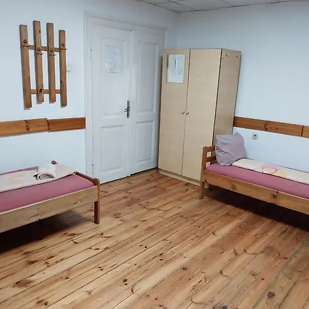 скай румс Къща за гости